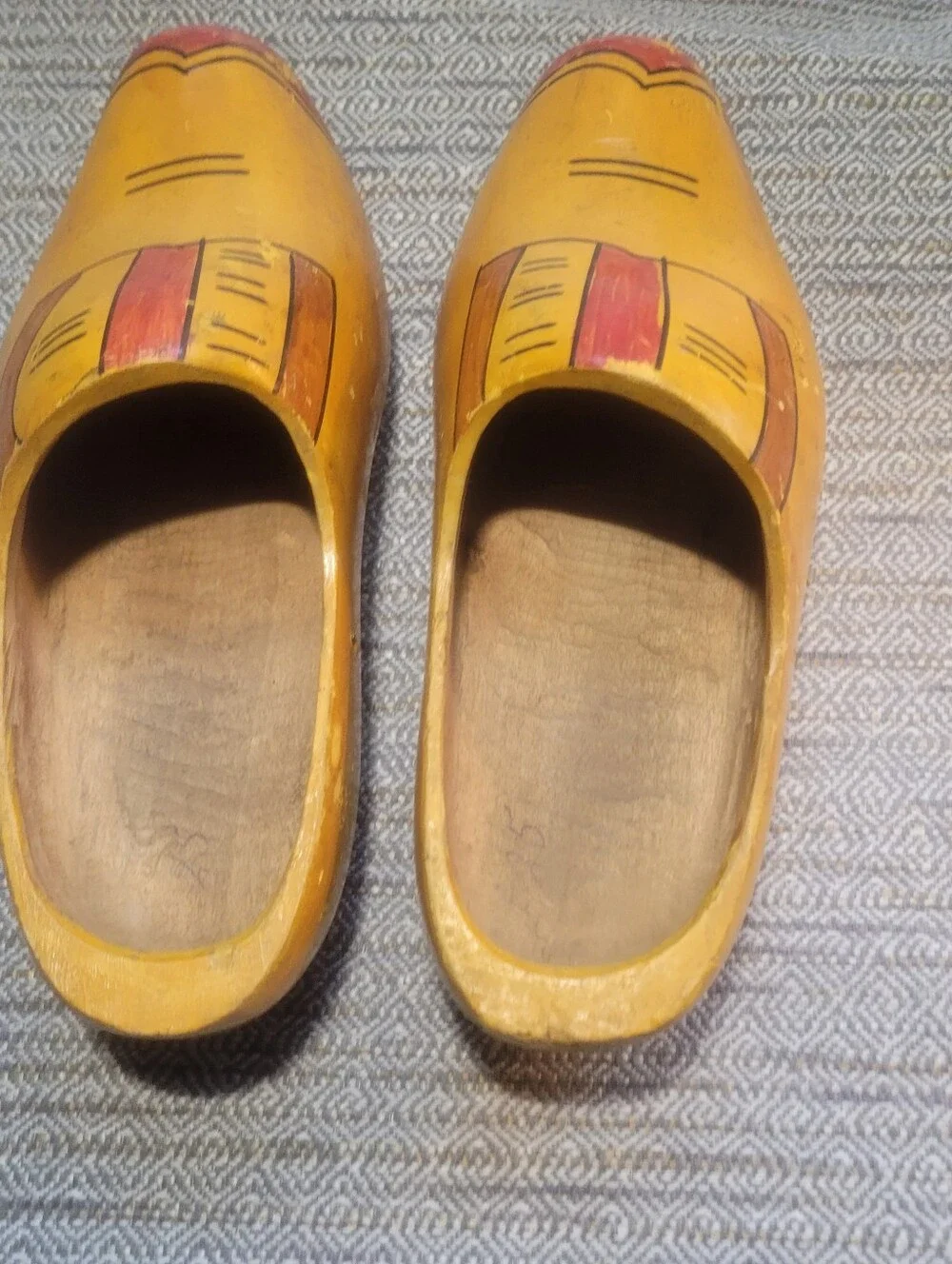 DUTCH CLOGS WOODEN WOOD HANDCARVED HANDPAINTED HOLLAND  Yellow Red